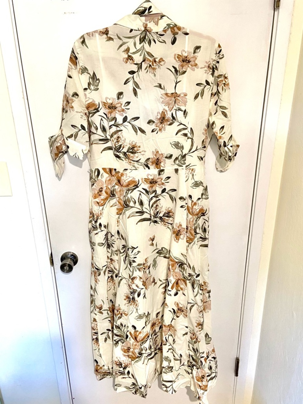 CALVIN KLEIN White Floral Button-Front Tie-Waist Dress - Picture 7 of 8